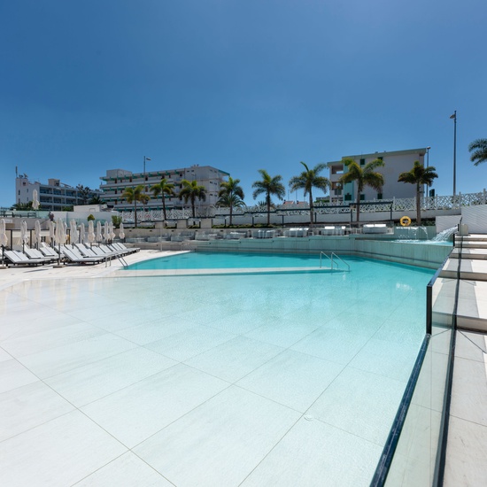 Bar piscina Hotel Caserío Playa del Inglés